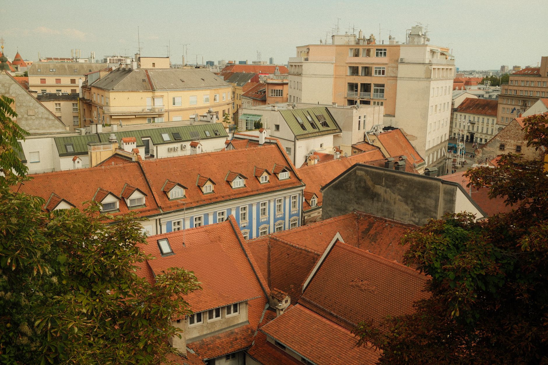 Ulica Ilica u Zagrebu, blizina studija