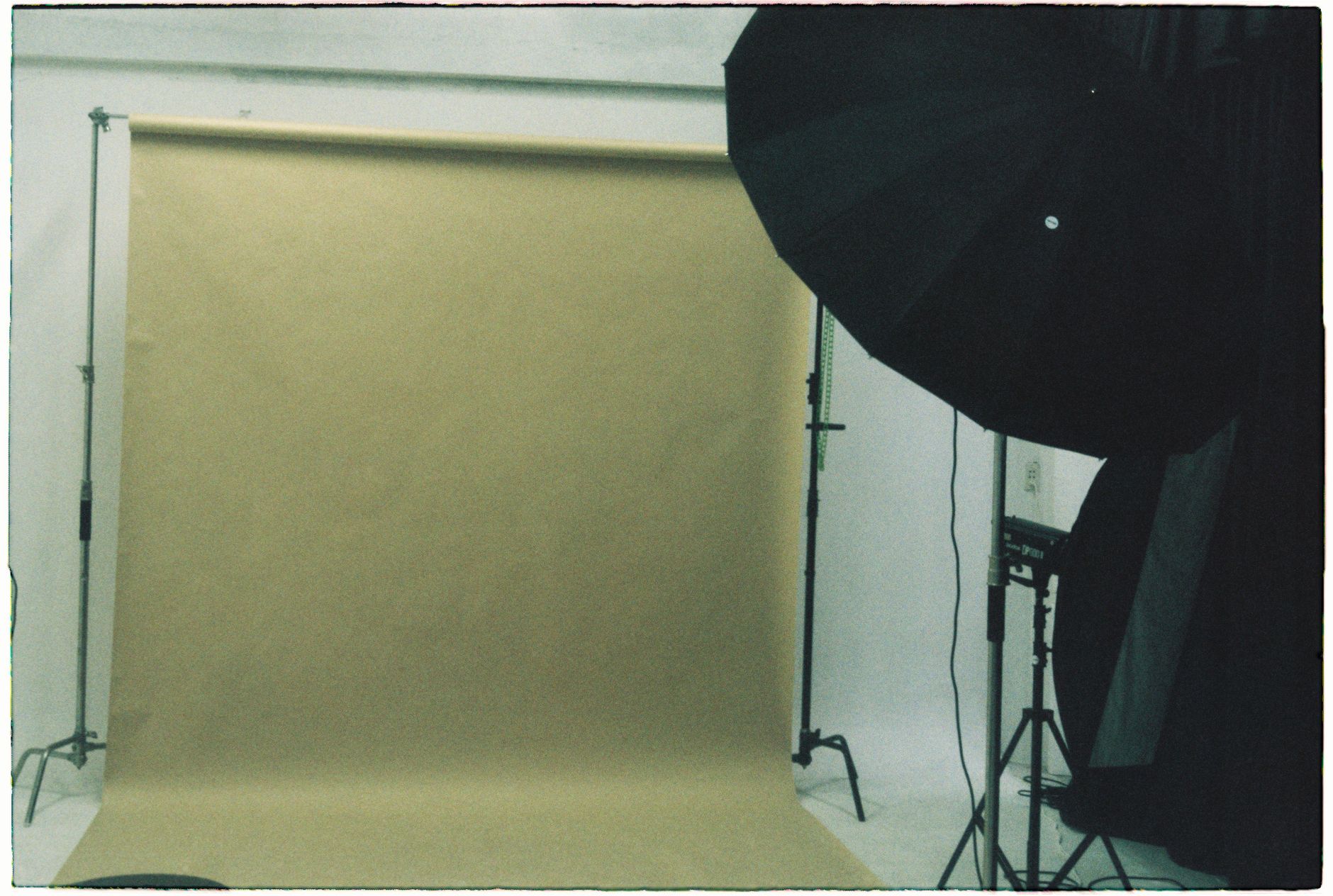 Najam praznog fotografskog studija